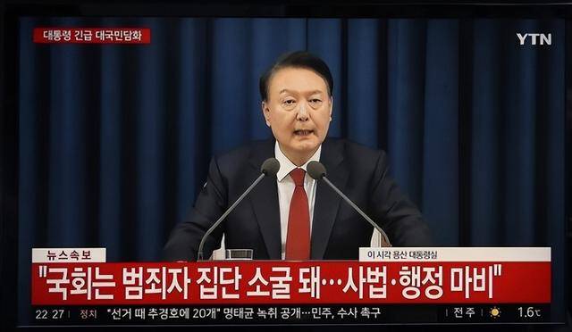 执政党捏着鼻子要“保尹”<strong></p>
<p>rvn币价格行情</strong>,尹锡悦的总统宝座,将由8个人决定