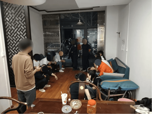 昆明警方披露：多人聚集<strong></p>
<p>binance哪里下载</strong>，竟然在干这件事，被“一锅端”！现场曝光……