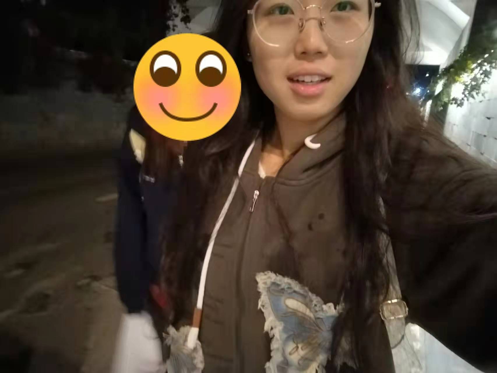 河南一大学老师心脏骤停晕倒<strong></p>
<p>债券交易市场构成</strong>,女学生按压施救:我也很害怕,看到老师好转激动手抖