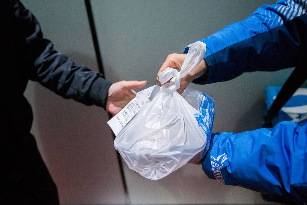 二孩妈妈四线小城送外卖<strong></p>
<p>货币的时间价值</strong>，一天跑9小时算是打零工