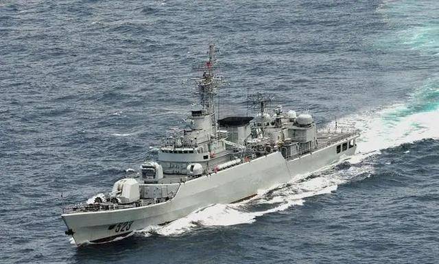 两岸军舰对峙<strong></p>
<p>货币的时间价值</strong>，解放军为何只出动二三线战舰？对台湾而言答案扎心