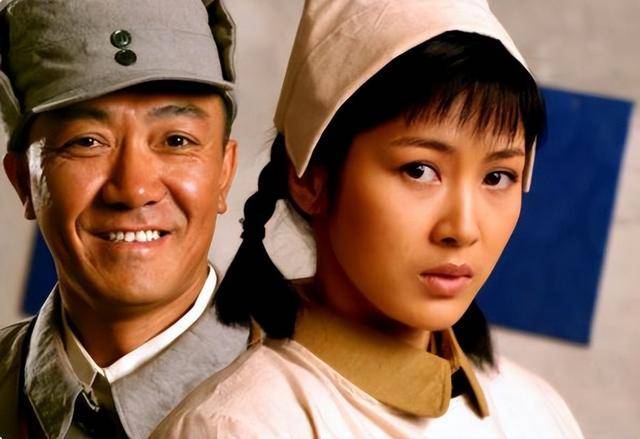 富商周旭辉<strong></p>
<p>货币性资产交换</strong>,44岁娶小12岁女星童蕾,获刑3年后,妻女过得如何?