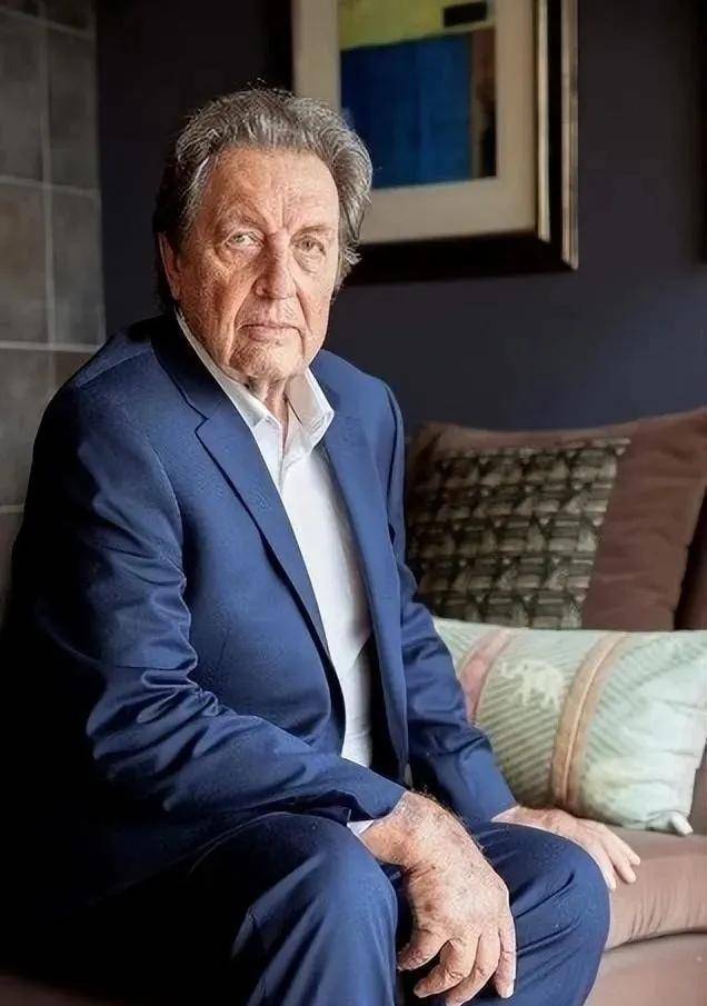 马斯克的“疯狂”父亲<strong></p>
<p>高频炒币工具推荐</strong>，3段婚姻7个孩子，与35岁继女再育新生命