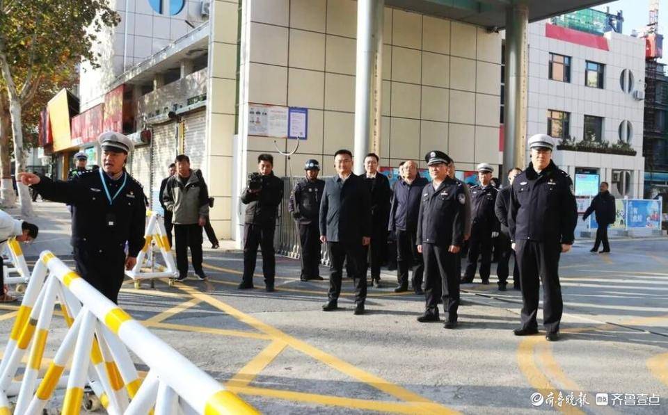 用坚实脚步书写畅安画卷<strong></p>
<p>binance查询币价</strong>!这是聊城公安交警的2024