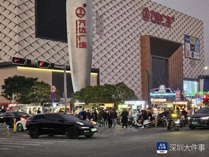 深圳一商圈50米40多个摊位<strong></p>
<p>wanchain币上哪买</strong>,还摆上机动车道!街道办:清理整治劝导