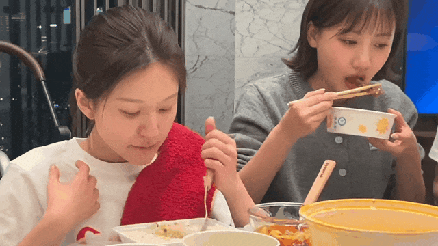 知名女演员病后首度公开露面:双手不灵便、走路变困难