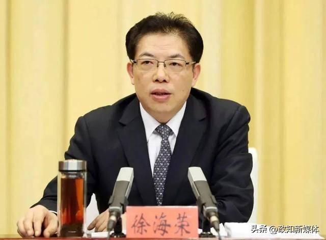 中共中央批准<strong></p>
<p>债券交易业务包括</strong>,邓云锋任山东省委常委