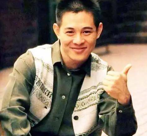 李连杰:后事一切从简<strong></p>
<p>债券交易业务包括</strong>,不用立碑也不用办丧事,树葬海葬都可以