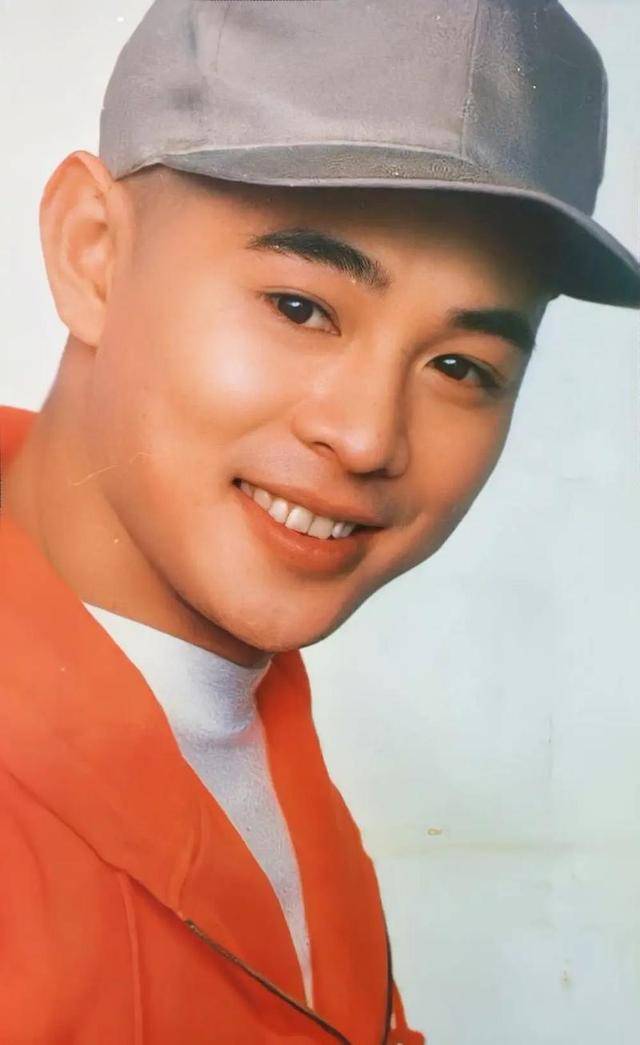 李连杰:后事一切从简<strong></p>
<p>债券交易业务包括</strong>,不用立碑也不用办丧事,树葬海葬都可以