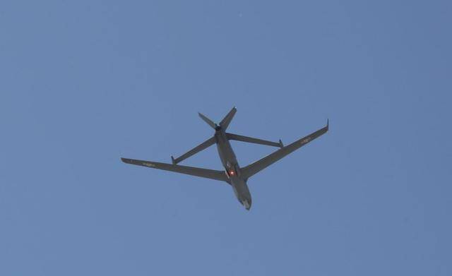 解放军“无人军队”成真？上万机器人同时行动<strong></p>
<p>债券交易业务包括</strong>，岛内发现大事不妙