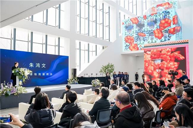 故宫博物院携手苏州湾数字艺术馆<strong></p>
<p>债券交易业务包括</strong>,共启“‘纹’以载道——故宫沉浸式数字体验展”