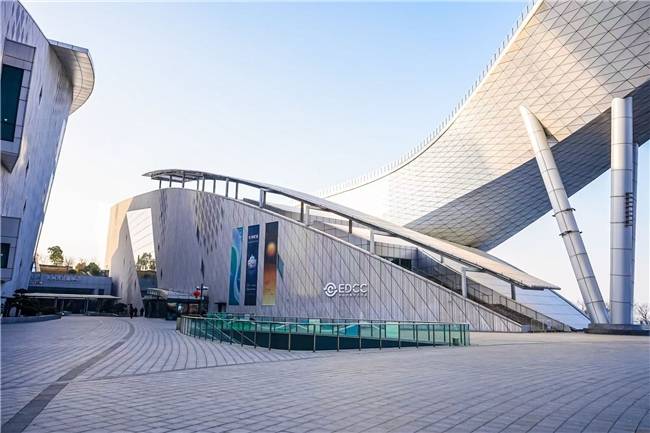 故宫博物院携手苏州湾数字艺术馆<strong></p>
<p>债券交易业务包括</strong>,共启“‘纹’以载道——故宫沉浸式数字体验展”