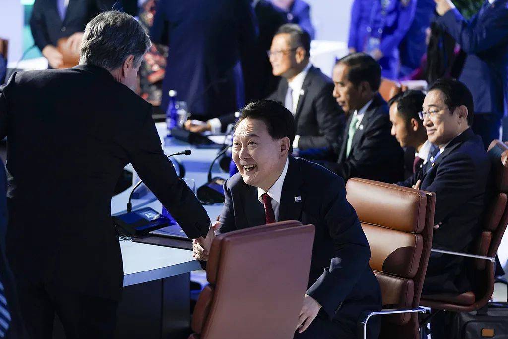 布林肯:玩归玩<strong></p>
<p>恒生etf交易规则</strong>,闹归闹,别拿感情开玩笑