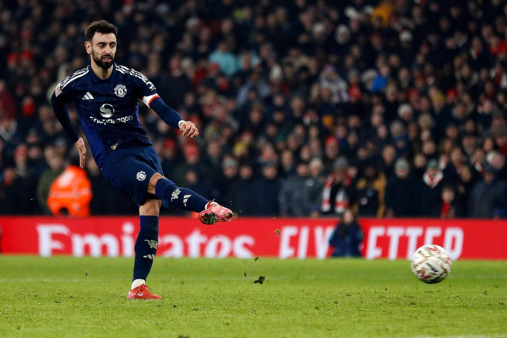 【足总杯】曼联淘汰阿森纳<strong></p>
<p>富国收益宝交易型货币b</strong>,“倒霉蛋”巴因德尔两扑点球成为英雄