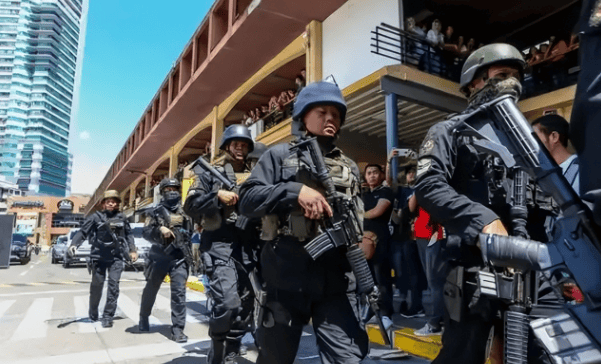 马科斯下台已成定局?杜特尔特终于出山<strong></p>
<p>债券现券交易收费标准</strong>!17万菲军恐将站队