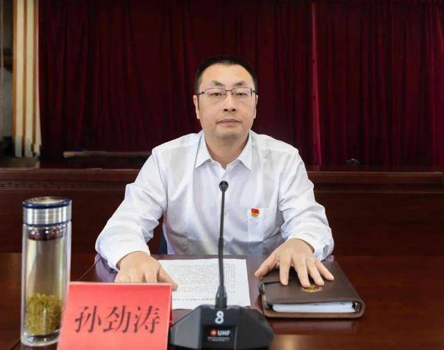 两任县委书记<strong></p>
<p>交易指数是否影响排名</strong>，同日被处理