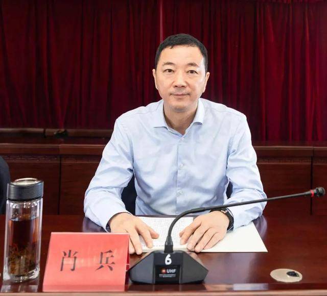 两任县委书记<strong></p>
<p>交易指数是否影响排名</strong>，同日被处理