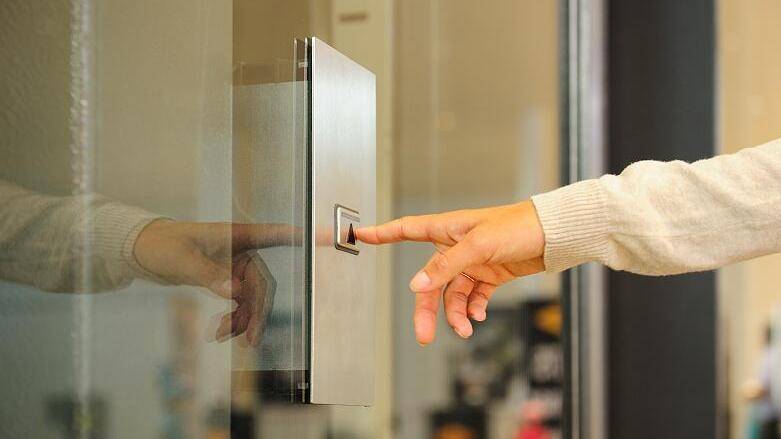 内蒙古一地产公司涉嫌在某楼使用未经检验的电梯<strong></p>
<p>交易指数是否影响排名</strong>,市监局:罚款3万元