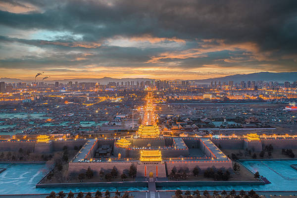 让商户彻夜亮灯被拒后深夜撬锁<strong></p>
<p>币圈比较好的论坛</strong>,春晚小品上演现实版