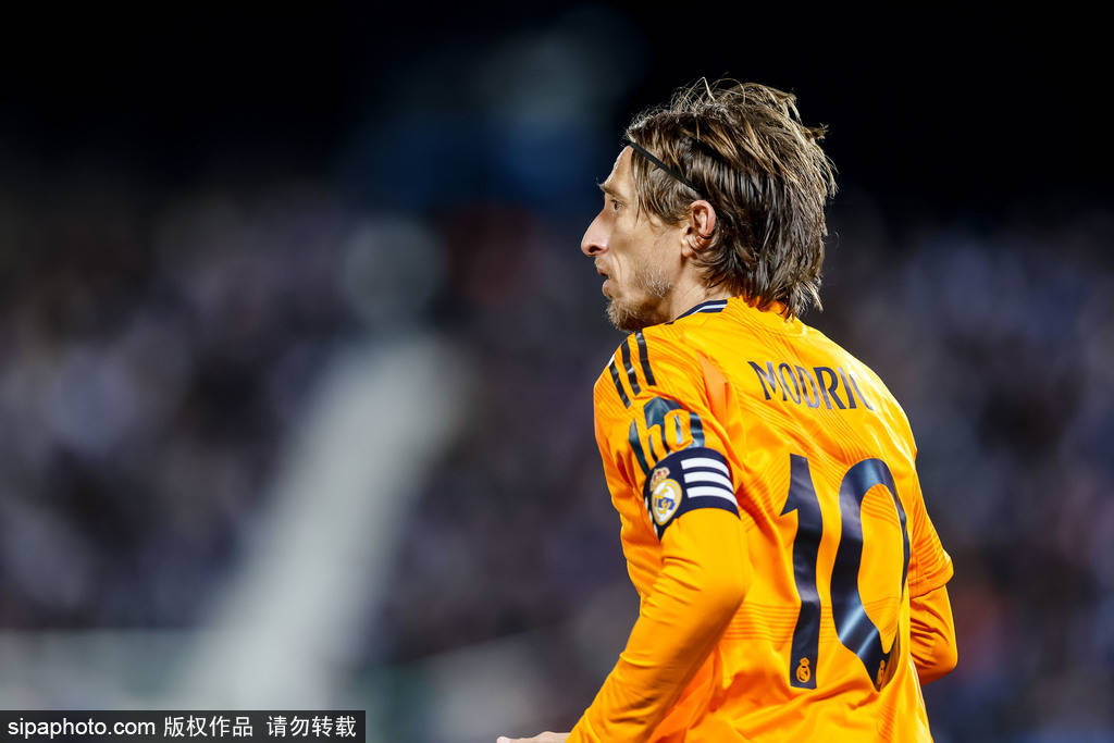 皇马内讧<strong></p>
<p>债券市场交易时间</strong>!莫德里奇斥责维尼修斯 后者不庆祝秒回更衣室