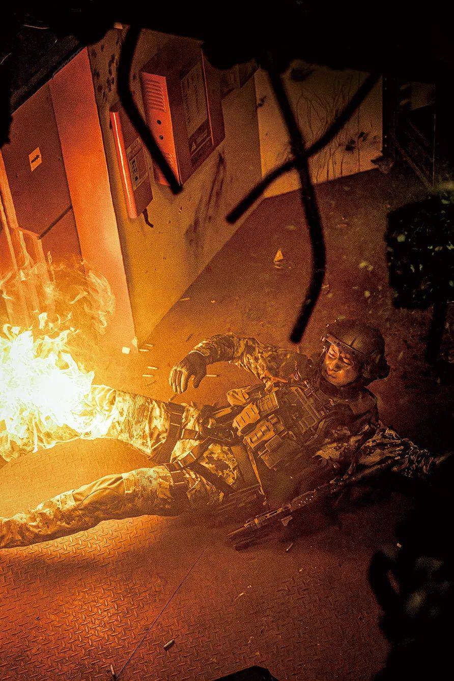 电影《蛟龙行动》:<strong></p>
<p>债券市场交易时间</strong>我们也要有一部自己的潜艇电影