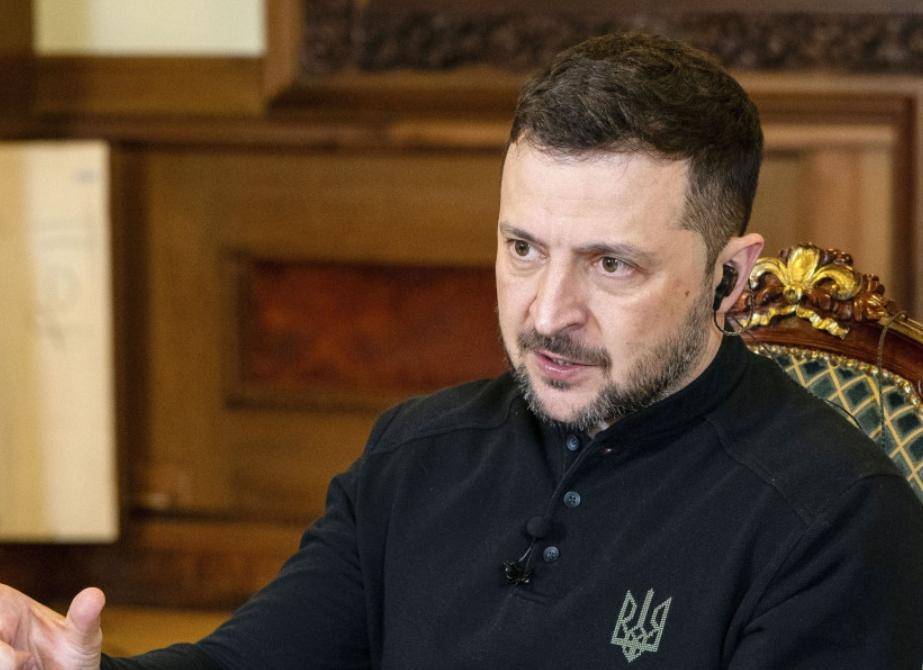 乌克兰传来重大噩耗!泽连斯基一声令下<strong></p>
<p>广州那里可以老币换新币</strong>,6万人连夜逃跑,局势生变