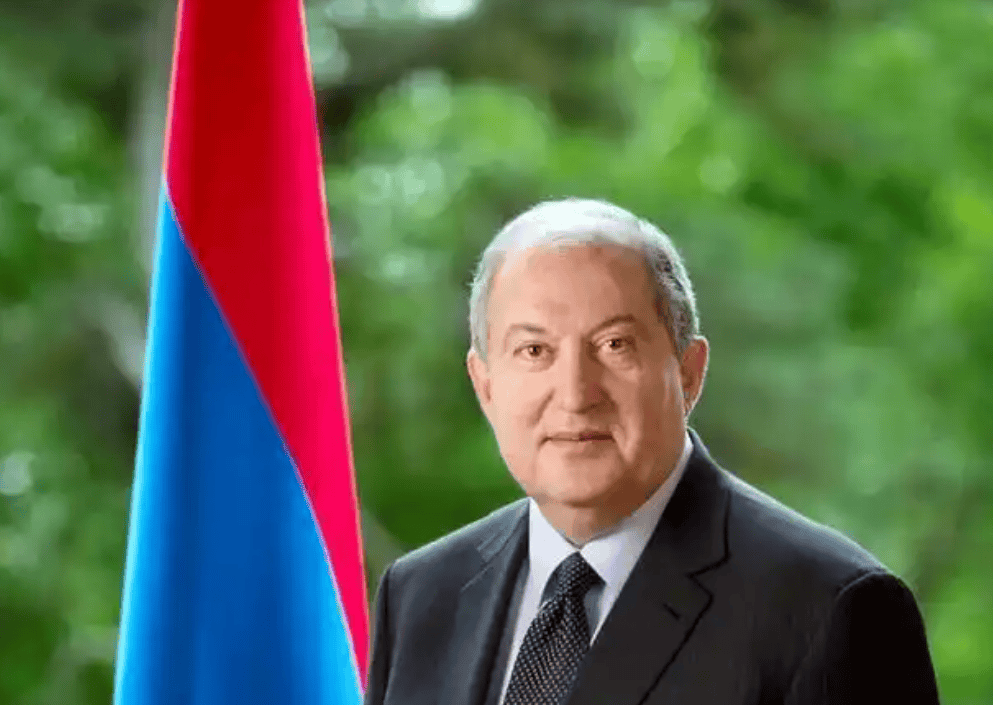 乌克兰传来重大噩耗!泽连斯基一声令下<strong></p>
<p>广州那里可以老币换新币</strong>,6万人连夜逃跑,局势生变