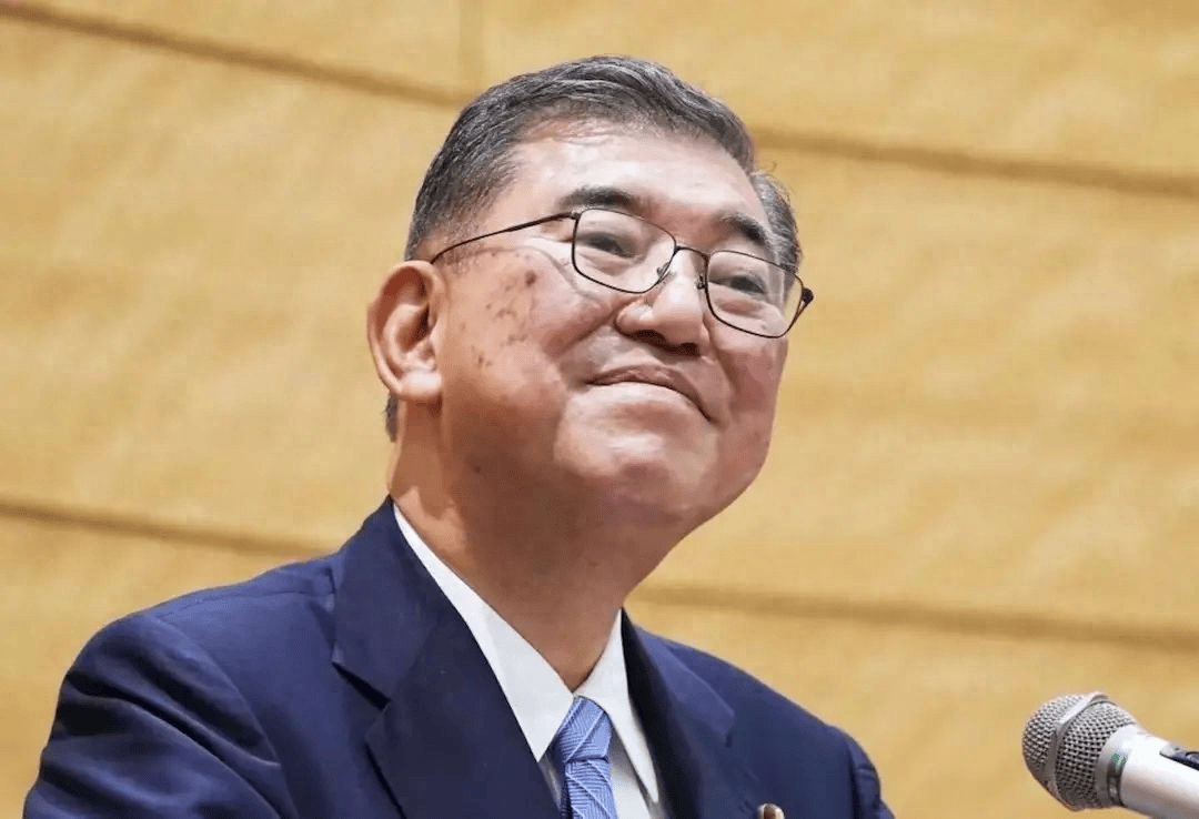 比美还变态!石破茂出访前<strong></p>
<p>广州那里可以老币换新币</strong>,公布对华“最终用户清单”,外交部不忍了