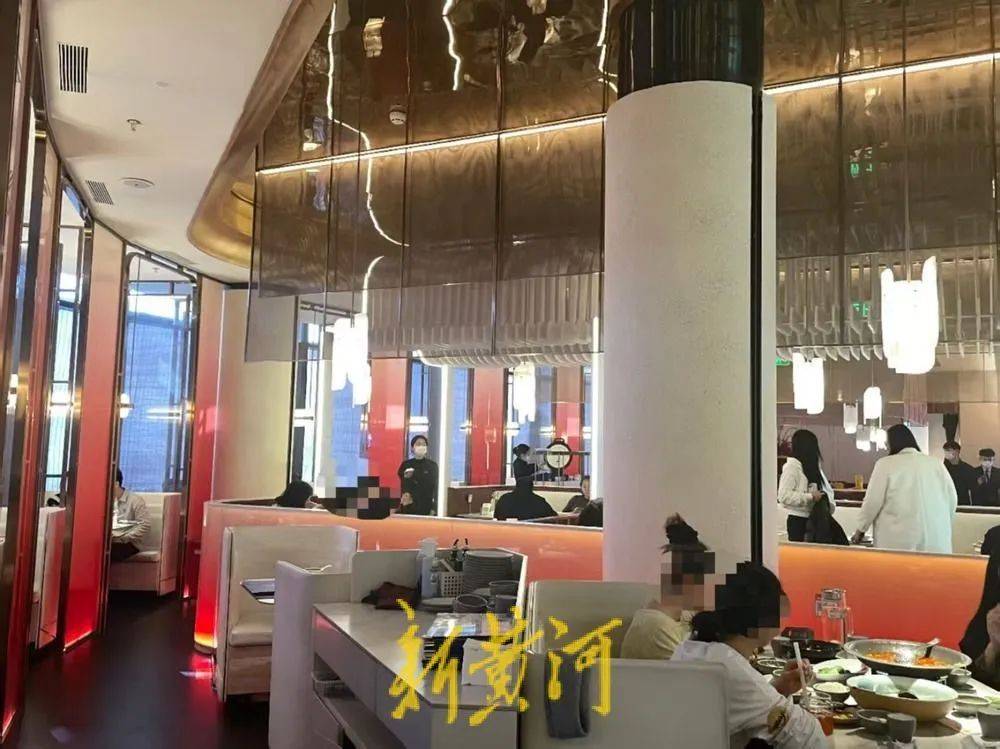 “张兰封号”风波后的麻六记:线下门店直播意外爆火<strong></p>
<p>好用的换ip软件</strong>,济南店直播间当日点赞超1665万