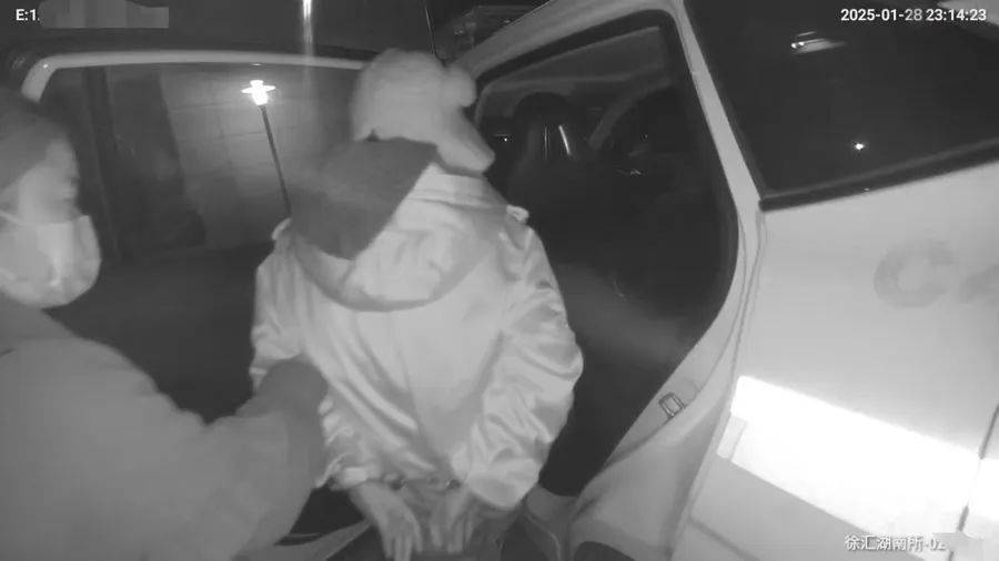 上海一家政阿姨上岗3天就说发烧乏力<strong></p>
<p>换ip地址app软件下载</strong>,匆忙回家工资都没要!果然有蹊跷