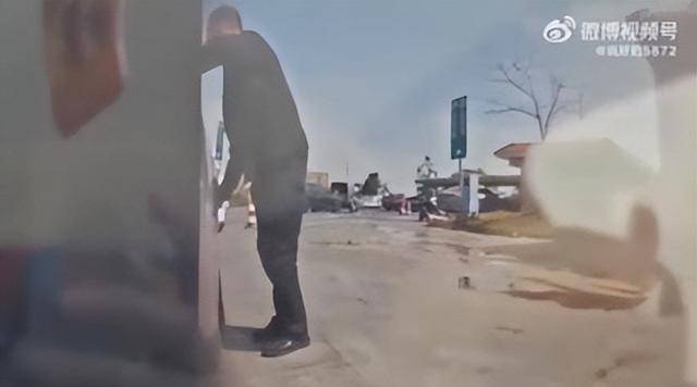 老人故意划伤租客新车赔偿4000<strong></p>
<p>换ip地址app软件下载</strong>,如何界定故意毁坏他人财物行为?