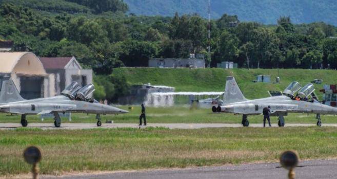 美专家:解放军已手握“王牌”<strong></p>
<p>国际原油最新价格价格</strong>,统一台湾不用动武