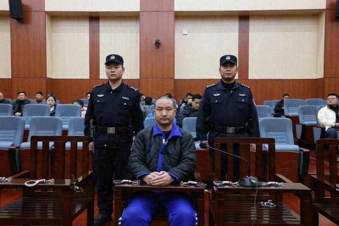 贵州独山县一镇原党委书记6年受贿超75万元<strong></p>
<p>原油价格行情</strong>，一审获刑三年三个月