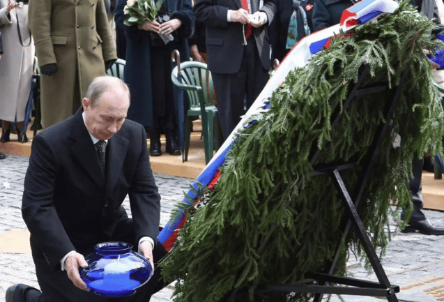 突发!俄方抛出和谈红线<strong></p>
<p>原油价格行情</strong>,和 “中国方案” 天差地别?中方火速发声