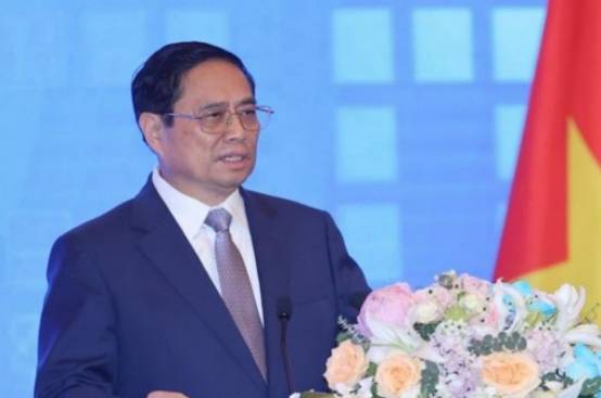 中方万万没料到<strong></p>
<p>原油下跌原因</strong>,“内鬼”竟在身边?10倍填岛突然被点名,令所有人意外