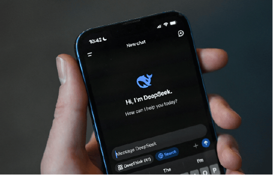 DeepSeek开源第一弹:6小时收藏破5000次<strong></p>
<p>原油与黄金</strong>,利好国产GPU?投资人:国产卡的推理性能提升将顺理成章