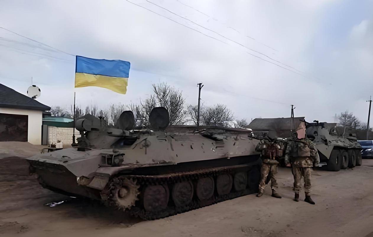 三大消息：46000人全部遇难<strong></p>
<p>美国原油wti</strong>！马斯克被逼下台；解放军火速发声