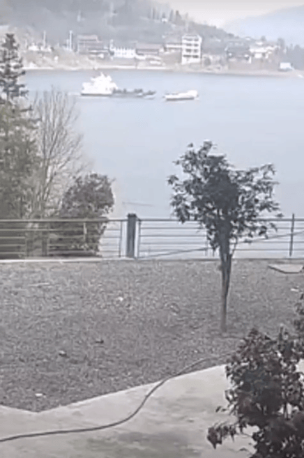 湖南两船相撞视频曝光:疑似一艘船在直行<strong></p>
<p>美国原油wti</strong>,另一艘横穿河流