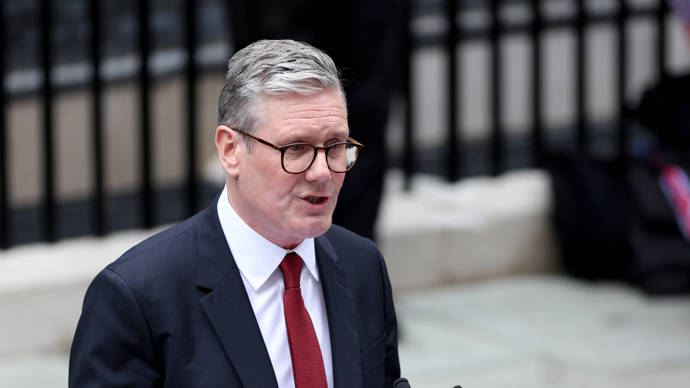 俄罗斯发出“开战”警告？万万没料到<strong></p>
<p>美国原油wti</strong>，中方霸气发声：看谁敢乱来！