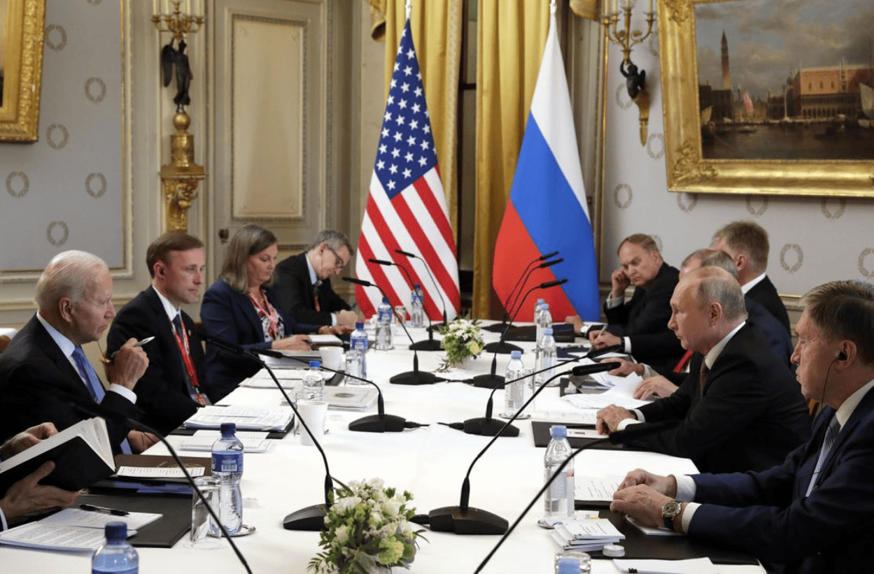 万万没想到!俄乌打了三年多<strong></p>
<p>wti美国原油</strong>,竟是俄先“加入”北约?普京高兴坏了