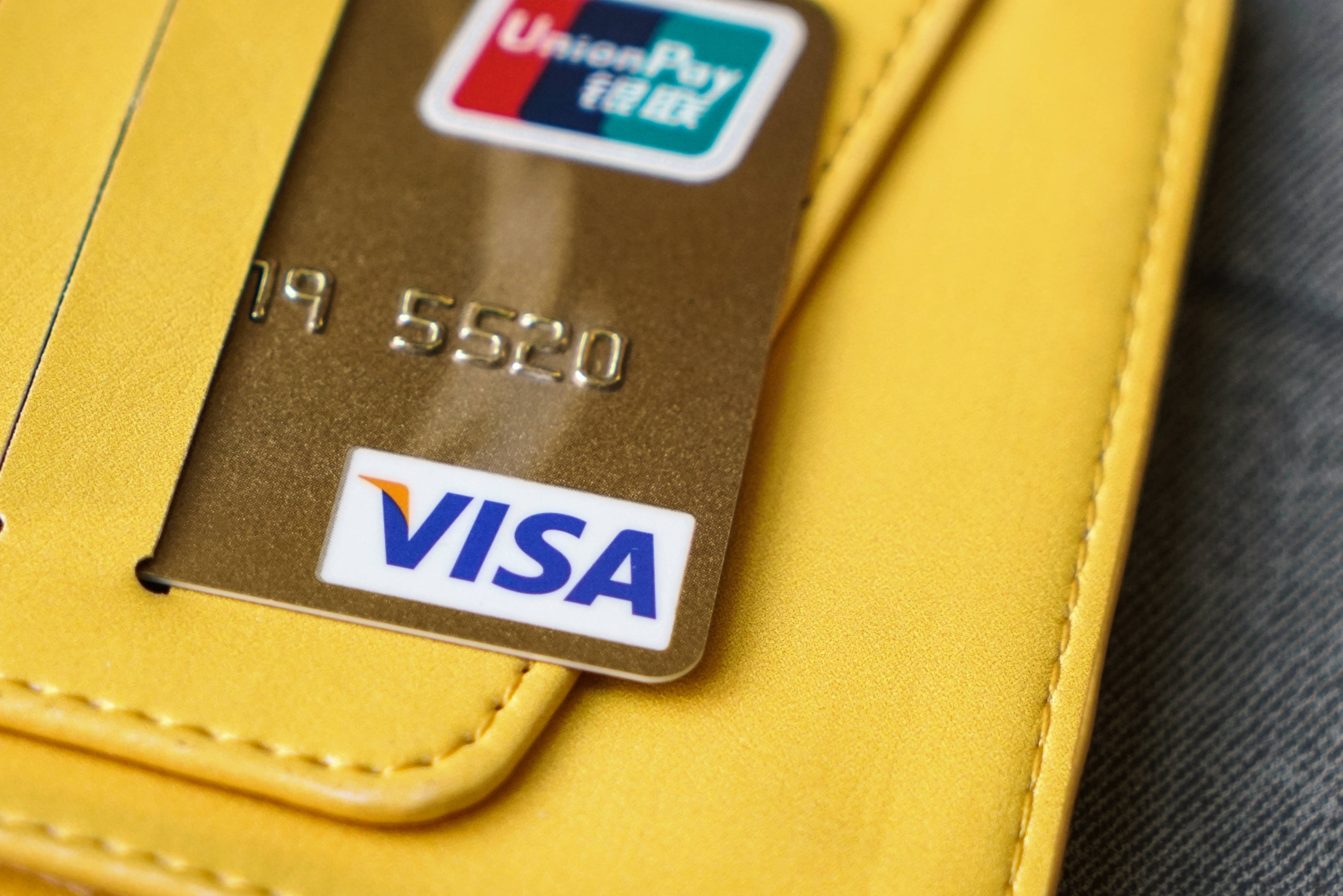 【深度】消失的8000万张银行卡：信用卡何以“退潮”