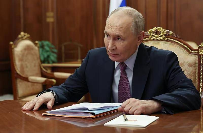 中方万没料到!特朗普拉拢完普京<strong></p>
<p>美国wti原油</strong>,又干件大事,释放信号特殊