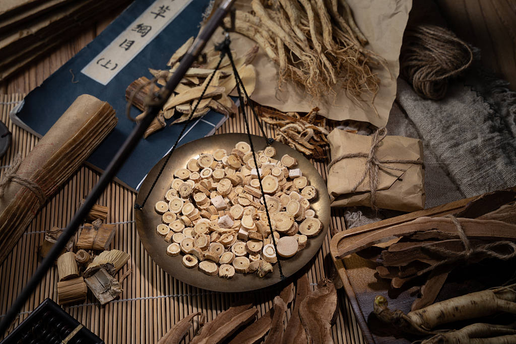 患者吃43万元中药后“半边脸没了”<strong></p>
<p>美国wti原油</strong>,不能仅退钱了事