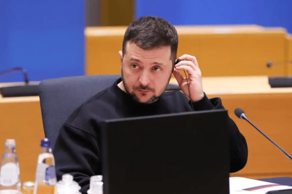 突发!美媒曝出猛料<strong></p>
<p>美国wti原油</strong>,白宫逼泽连斯基逃亡,关键时刻乌找上中国