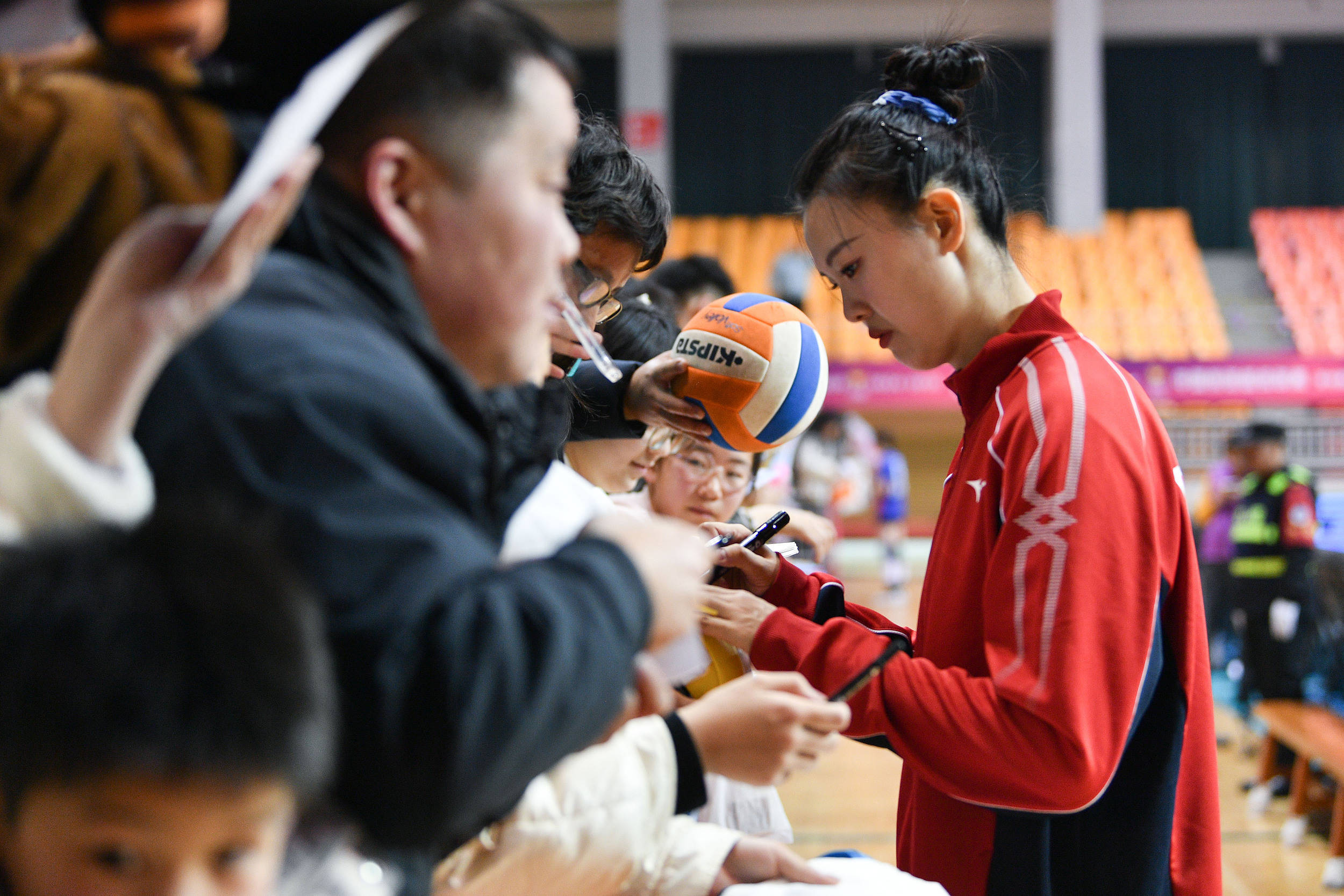 深一度|老将张常宁<strong></p>
<p>原油期货一手</strong>,排球征途迎风而上