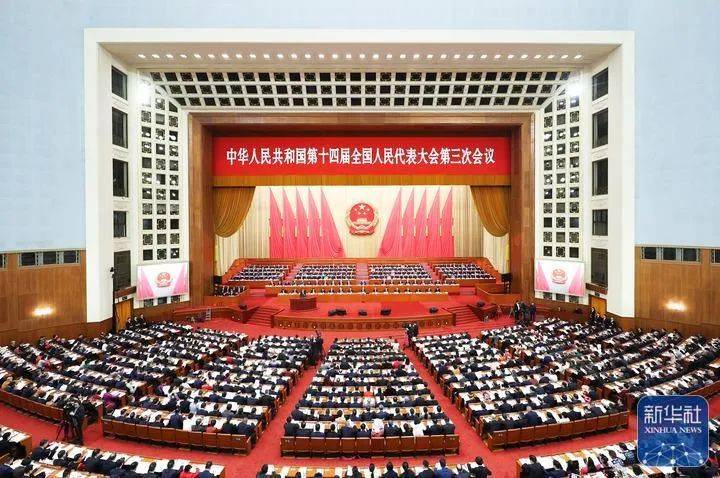 增长5%左右!刚刚<strong></p>
<p>原油期货一手</strong>,目标定了!