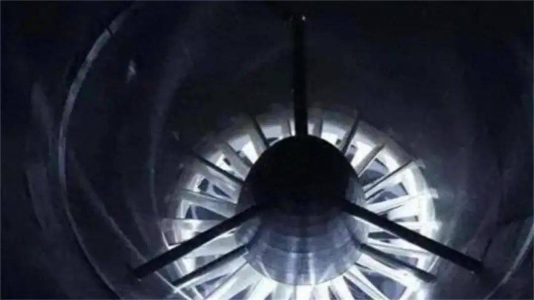 中国高超音速技术突破20秒预警<strong></p>
<p>原油期货一手</strong>,全球军事格局或迎变革,科技创新引领时代步伐!