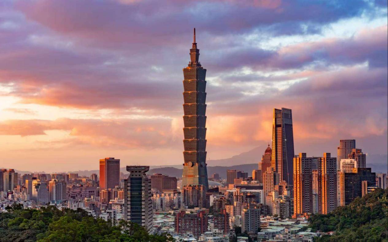 不敢拦截?美大批武器运到台湾<strong></p>
<p>原油期货一手</strong>,美少将已入岛,中方按兵不动?