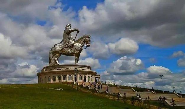 “卖谁都不许卖给中国！”蒙古国把最大铜矿卖给澳洲<strong></p>
<p>原油实时价格</strong>，并提出一无理要求