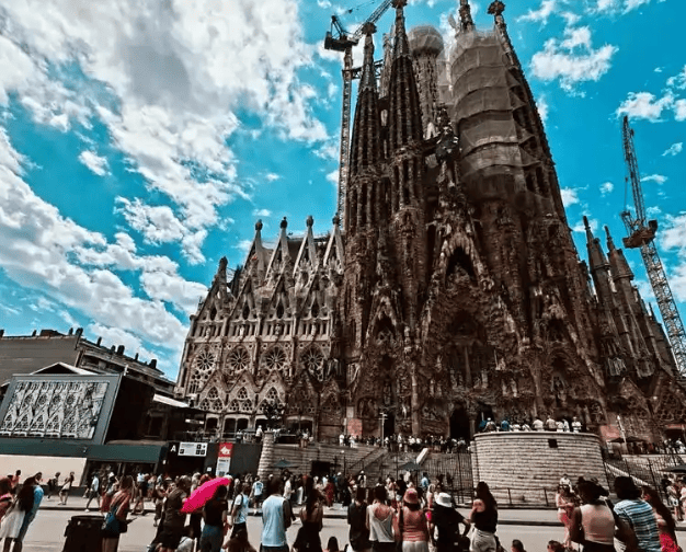 “要独立<strong></p>
<p>现原油</strong>，不要统一！”40万人冲上街头示威，罕见一幕引发轩然大波